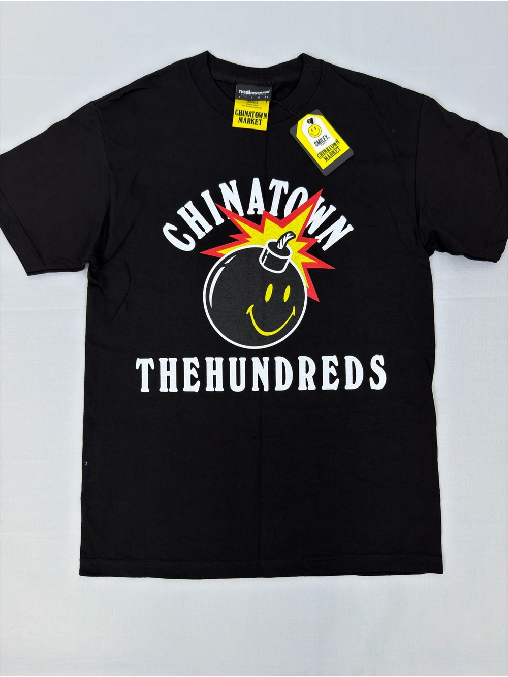 Chinatown Market x The Hundreds Smiley Face Graphic Tee Size M NWT